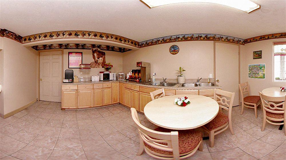 Motel 6 Pendleton, Or - West Экстерьер фото