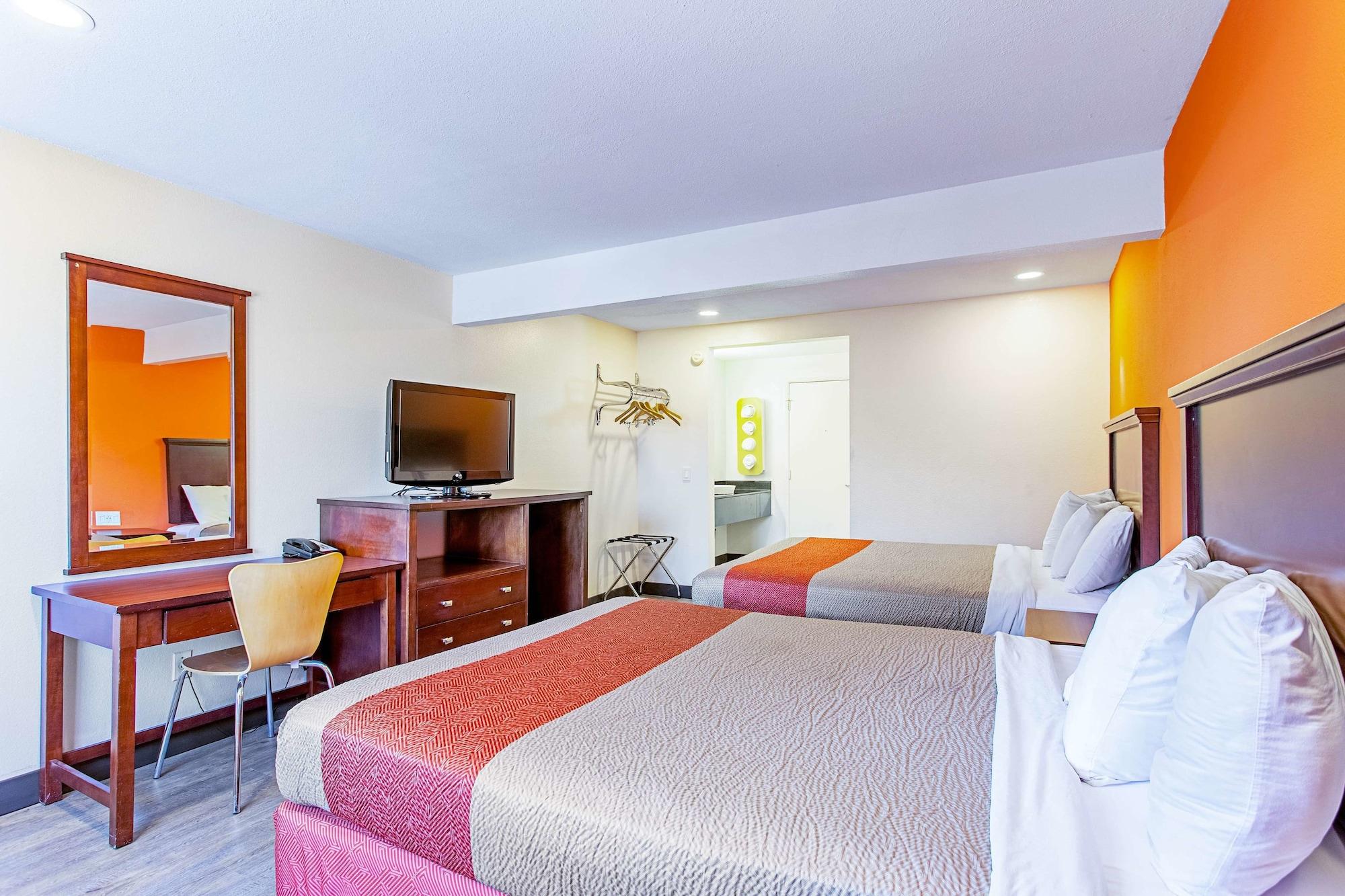 Motel 6 Pendleton, Or - West Экстерьер фото