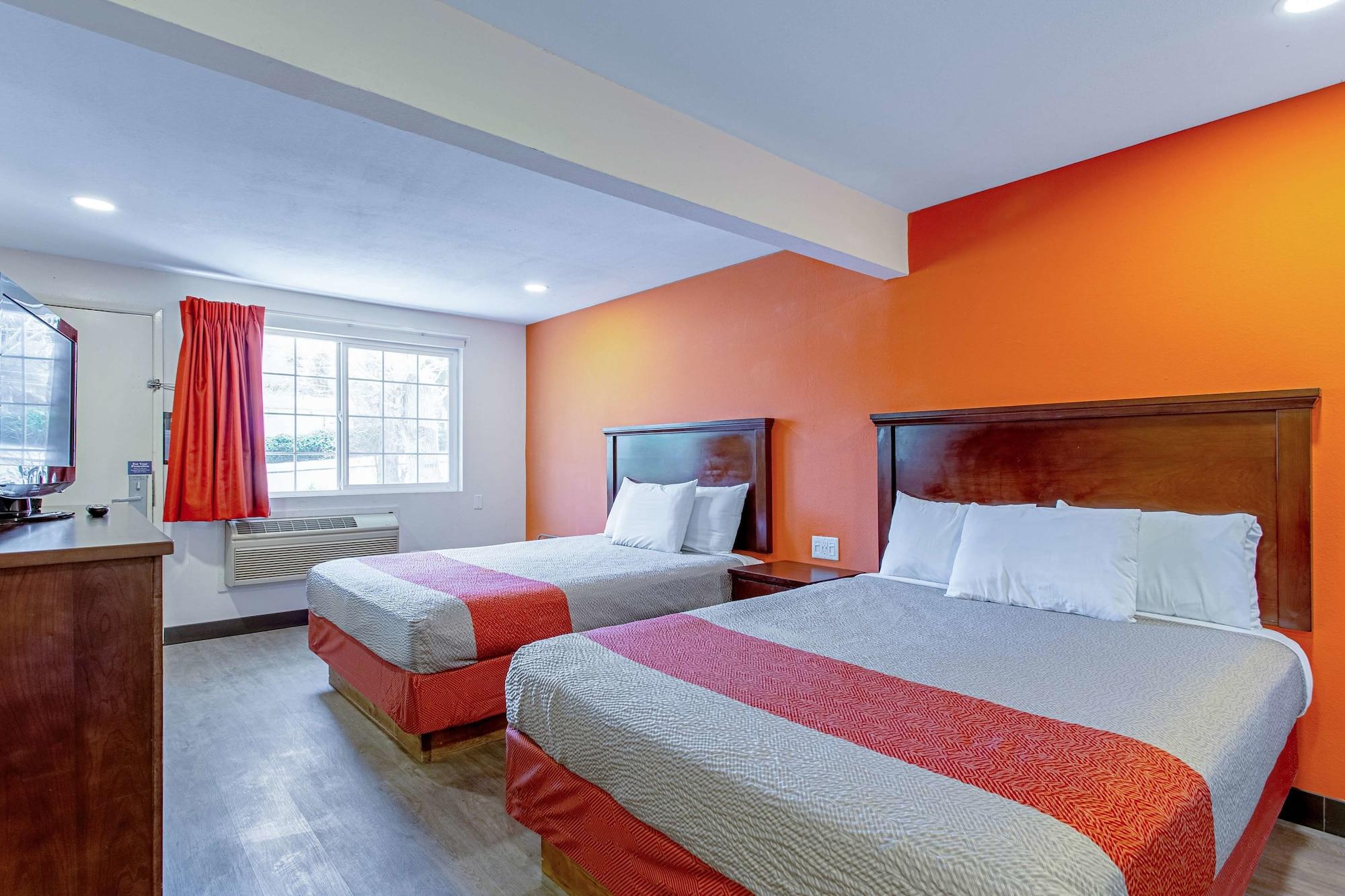 Motel 6 Pendleton, Or - West Экстерьер фото