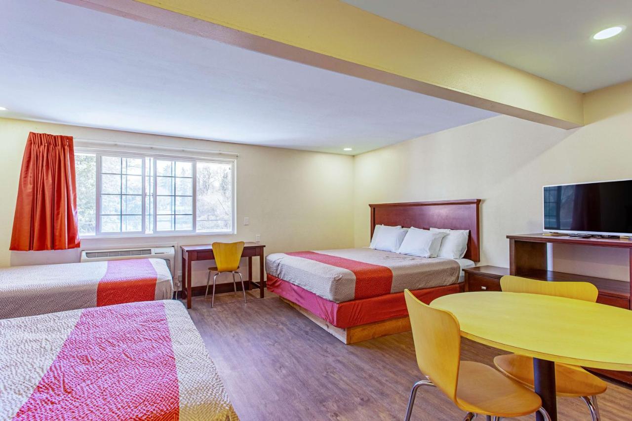 Motel 6 Pendleton, Or - West Экстерьер фото