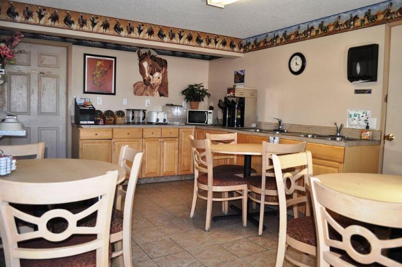Motel 6 Pendleton, Or - West Экстерьер фото
