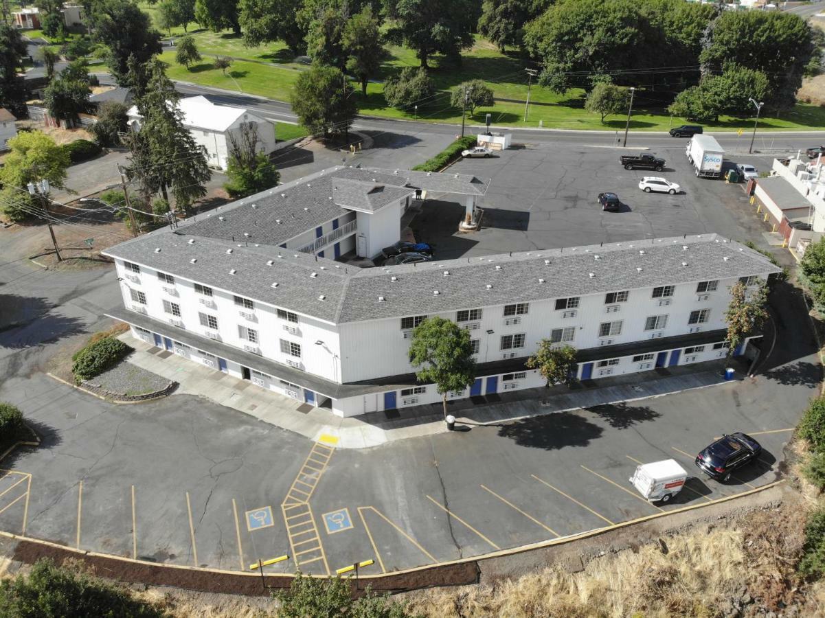 Motel 6 Pendleton, Or - West Экстерьер фото